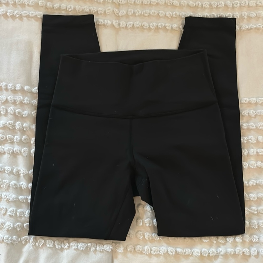 lululemon wonder under high rise tight 25” size 6